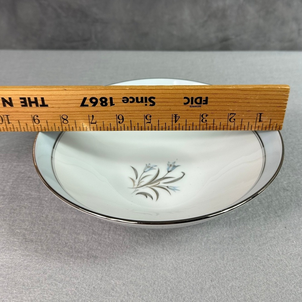 Noritake Bluebell # 5558 8" Round Vegetable Serving Bowl - Picture 5 of 6